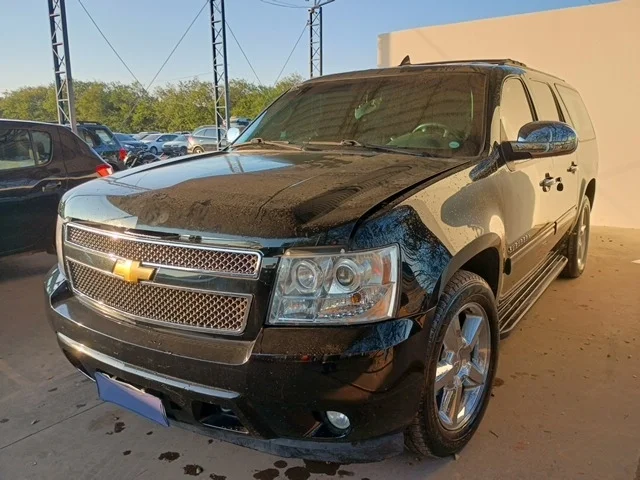 CHEVROLET GM SUBURBAN 1500 LT 5.3 4WD ANO 2011
